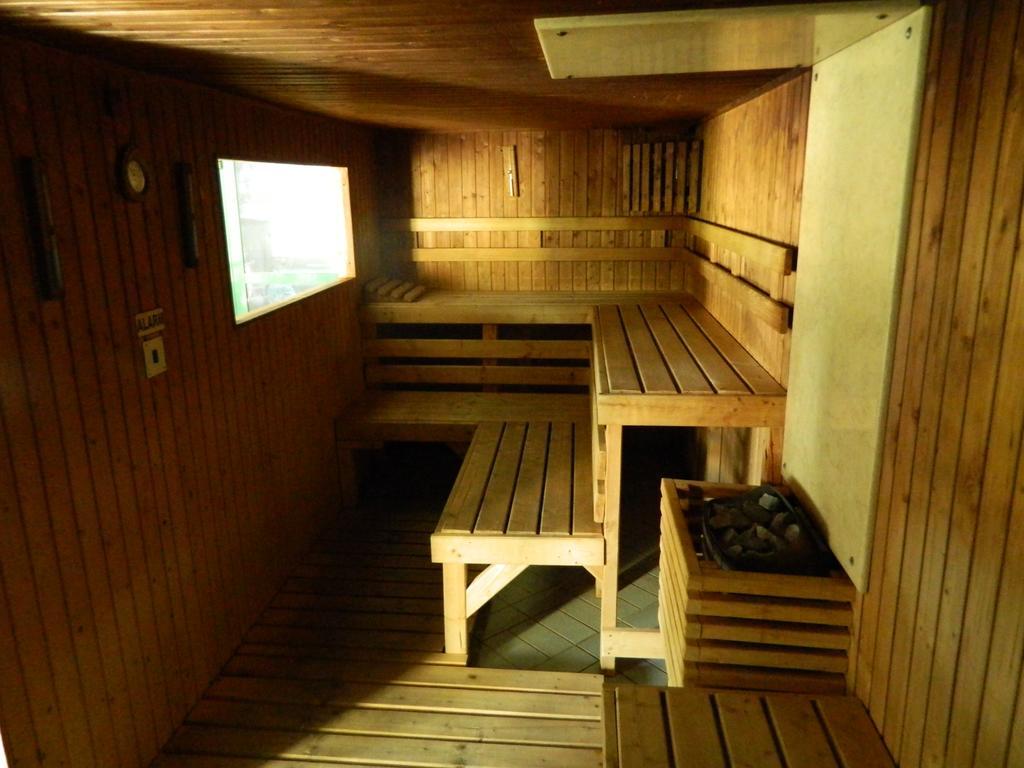 Spa Apartment Parkowy Chojnice Bilik gambar