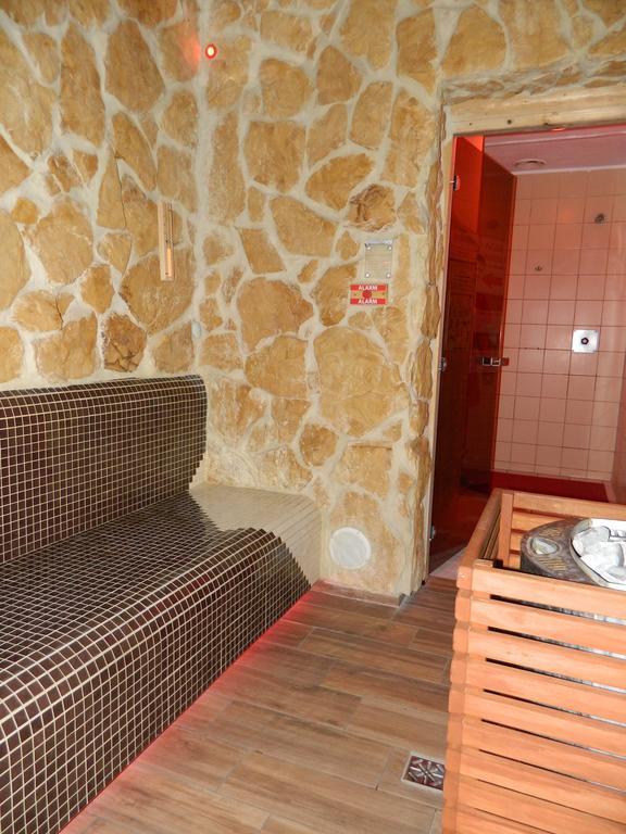 Spa Apartment Parkowy Chojnice Bilik gambar